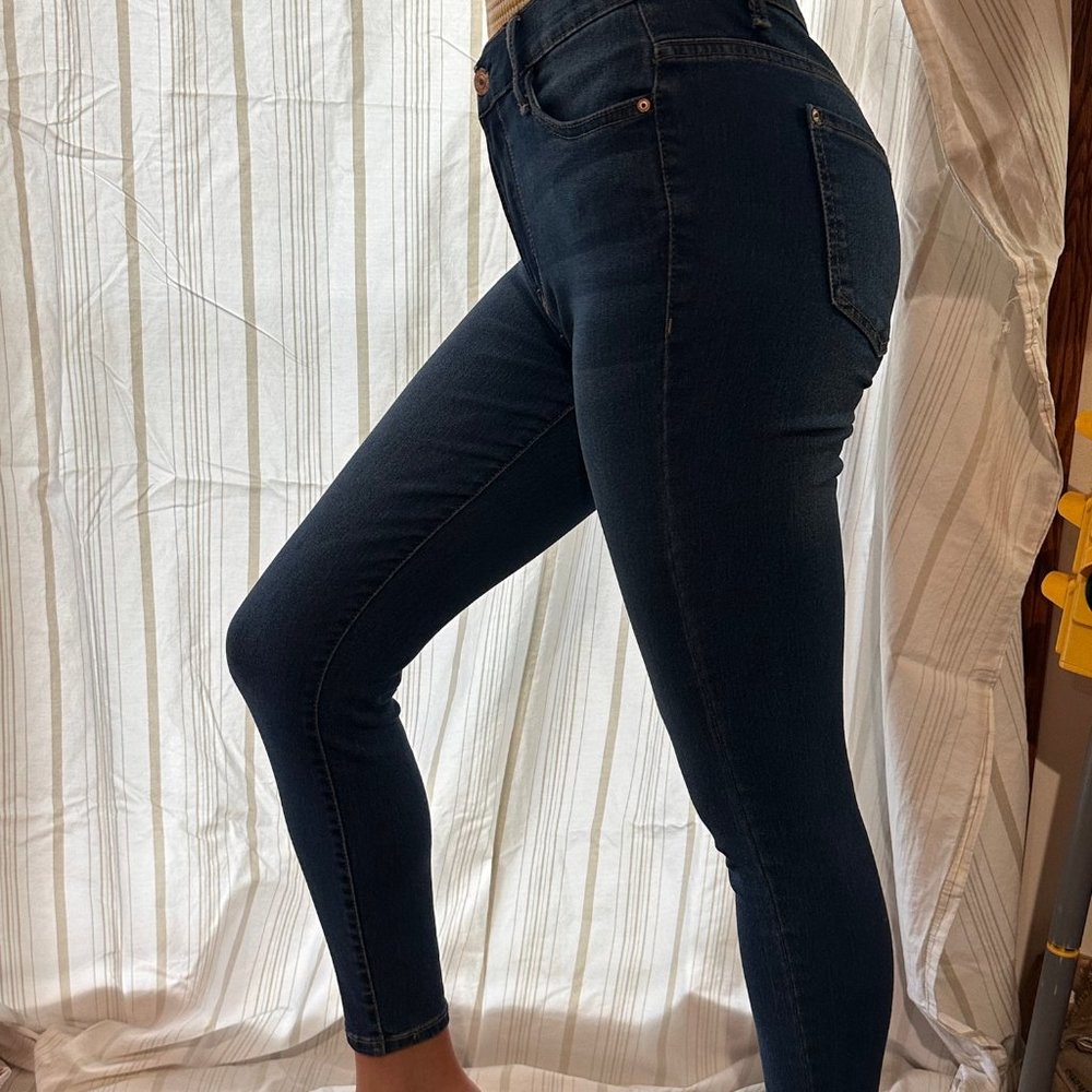 Wallflower Stretch Jeans
